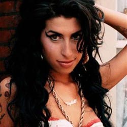 Из лондонского дома Amy Winehouse пропали ее личные вещи и неизданные песни